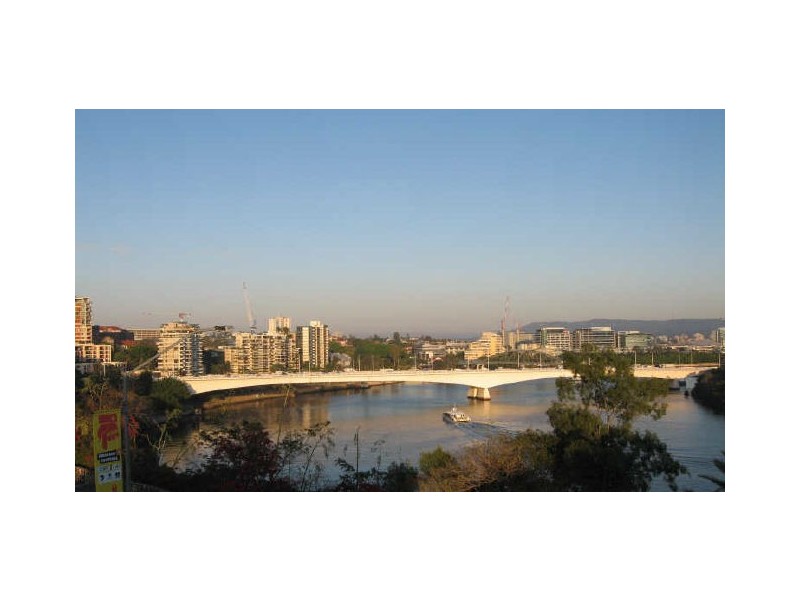 10/152 River Terrace, Kangaroo Point QLD 4169