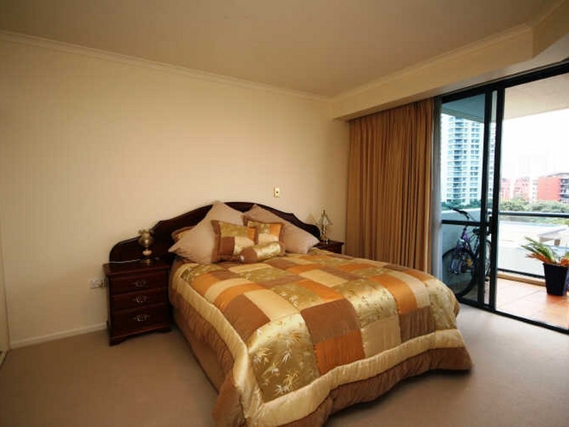 Dockside Hotel, Kangaroo Point QLD 4169