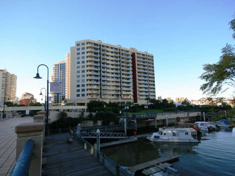 Dockside Hotel, Kangaroo Point QLD 4169