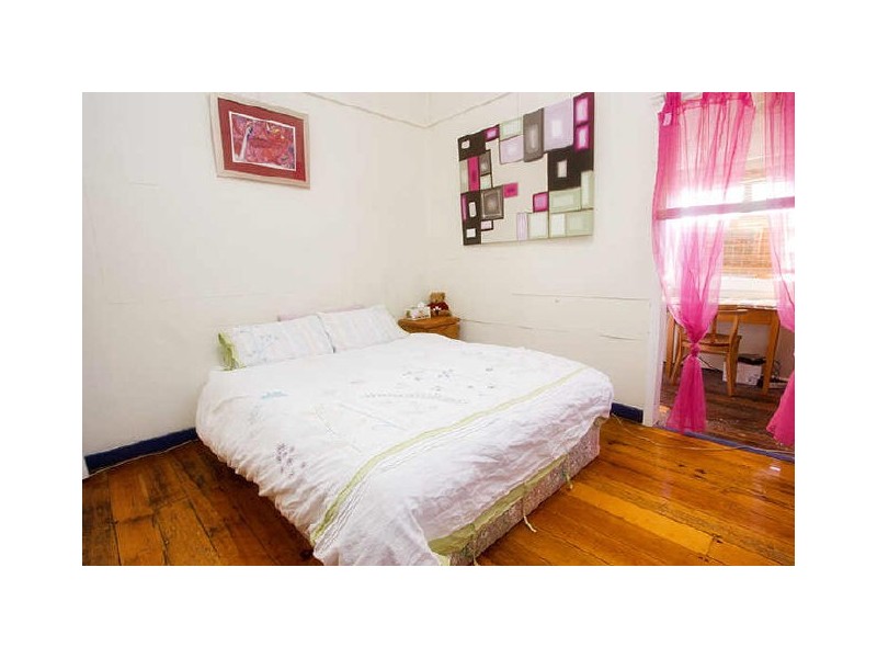 25 Bromley Street, Kangaroo Point QLD 4169