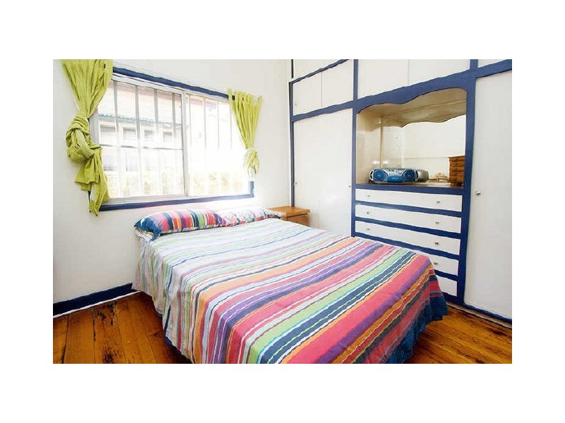 25 Bromley Street, Kangaroo Point QLD 4169