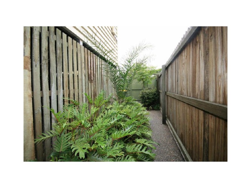 11/21 Eskgrove Street, East Brisbane QLD 4169