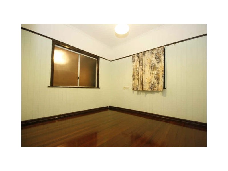 14 Rosslyn Street, East Brisbane QLD 4169