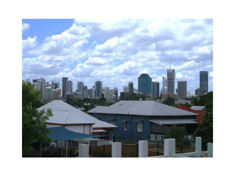 14 Rosslyn Street, East Brisbane QLD 4169