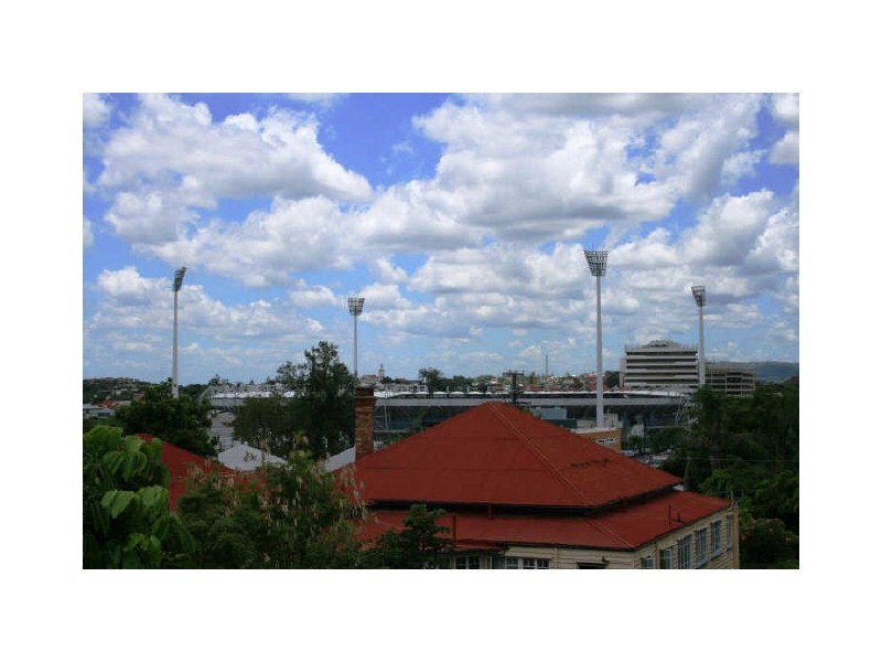 14 Rosslyn Street, East Brisbane QLD 4169