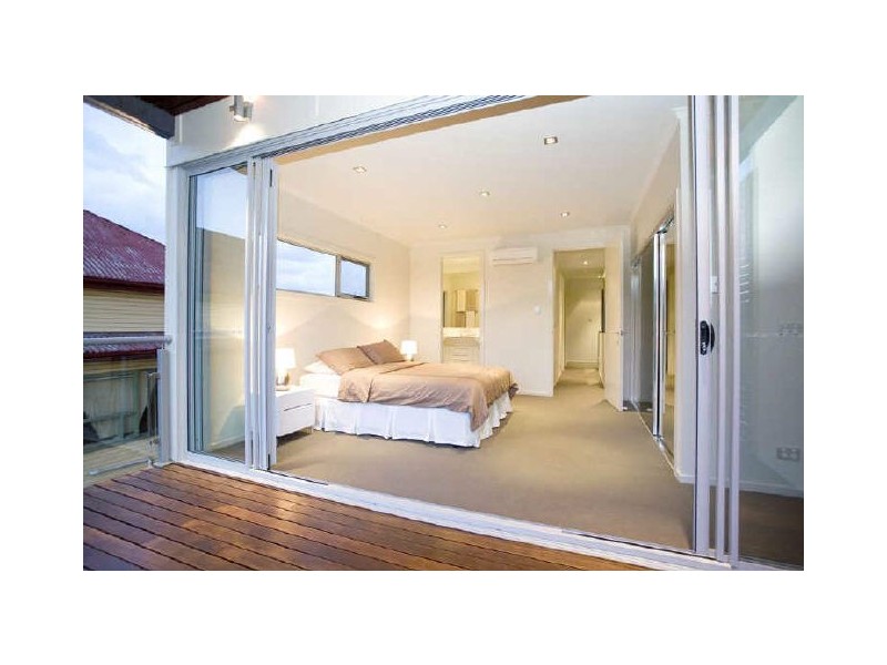 East Brisbane QLD 4169