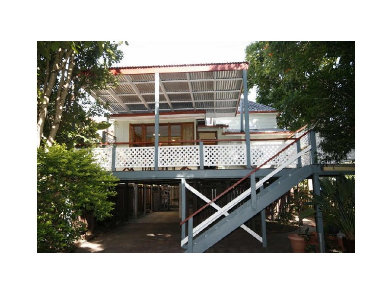 6 Flower Street, Woolloongabba QLD 4102