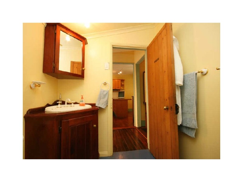 6 Flower Street, Woolloongabba QLD 4102