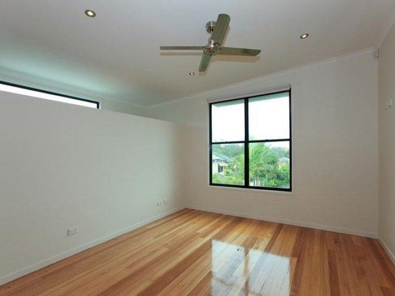 7 Yeates Close, Carindale QLD 4152