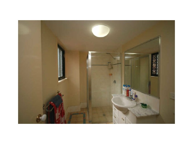 15/16 Norman Crescent, Norman Park QLD 4170