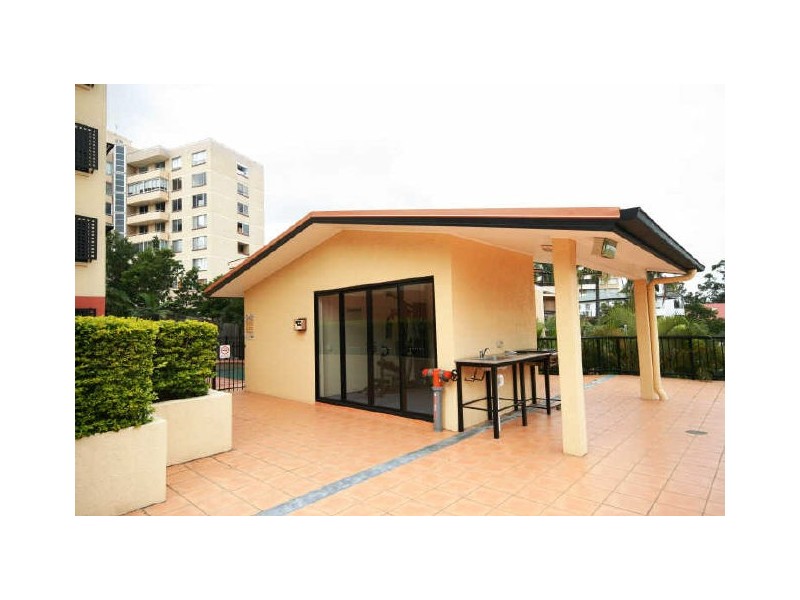 15/16 Norman Crescent, Norman Park QLD 4170