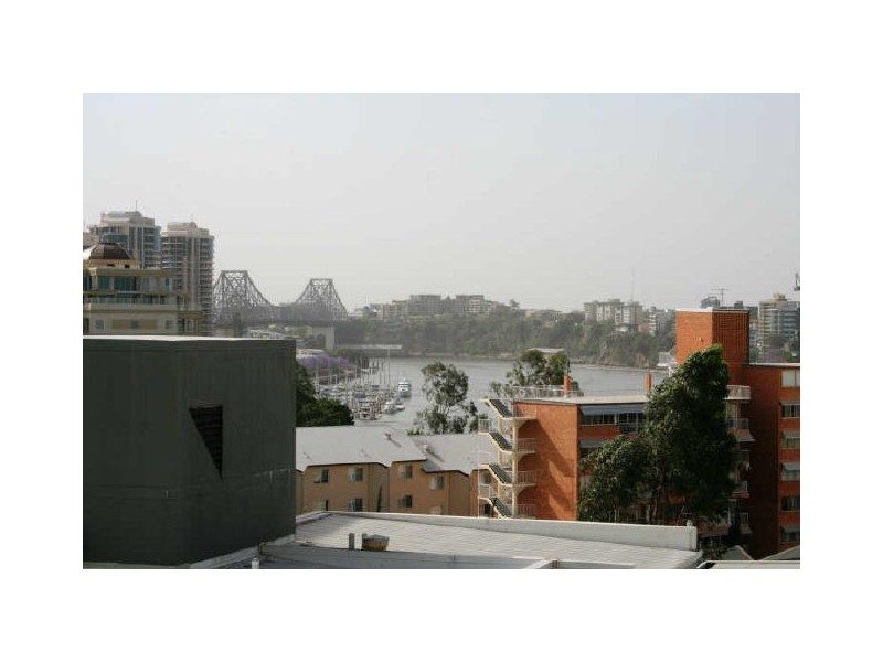 32/89 Thorn Street, Kangaroo Point QLD 4169