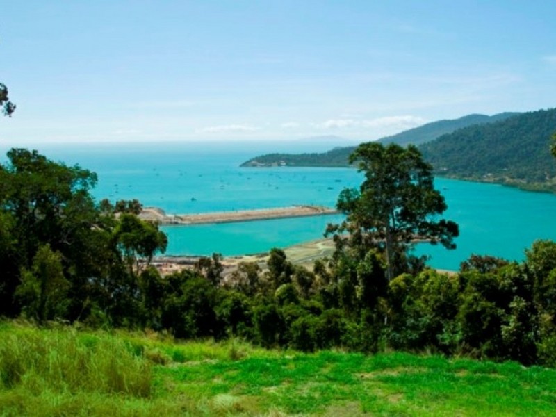 Mount Whitsunday Drive, Airlie Beach QLD 4802
