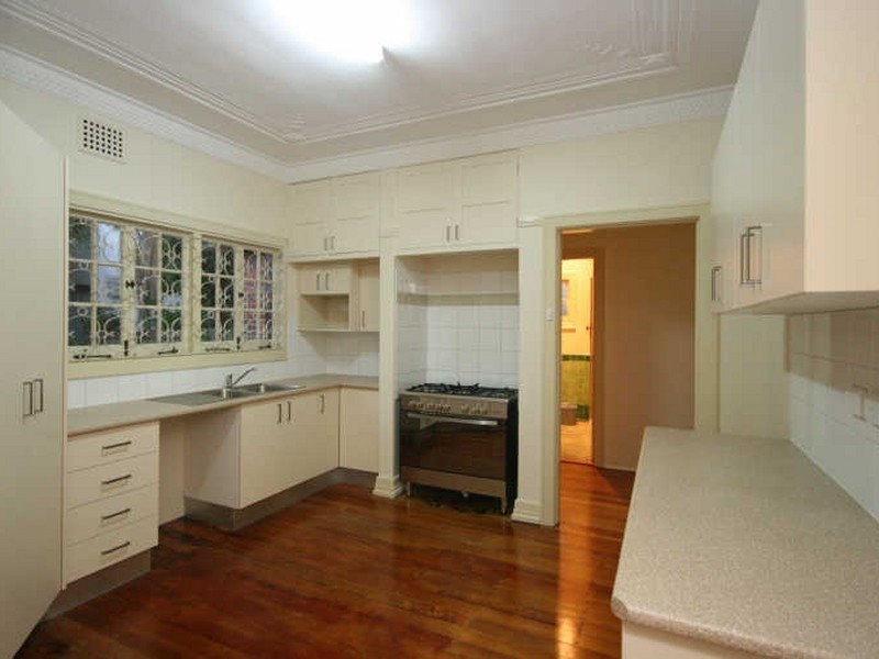 3 Fisher Street, East Brisbane QLD 4169