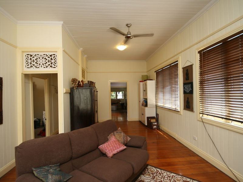 8 Elfin Street, East Brisbane QLD 4169