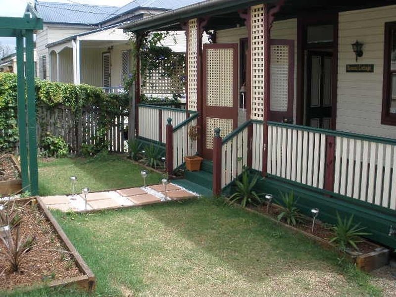 8 Elfin Street, East Brisbane QLD 4169