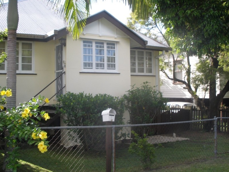 33 Didsbury Street, East Brisbane QLD 4169