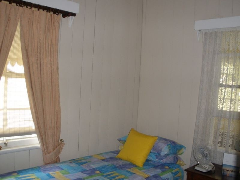 33 Didsbury Street, East Brisbane QLD 4169