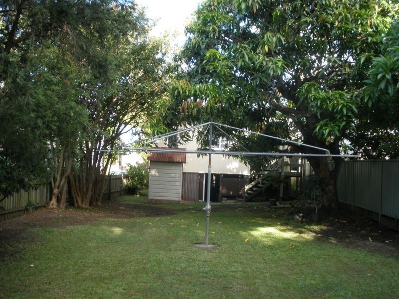 33 Didsbury Street, East Brisbane QLD 4169