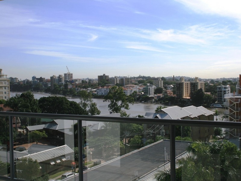 23/19 Thorn Street, Kangaroo Point QLD 4169