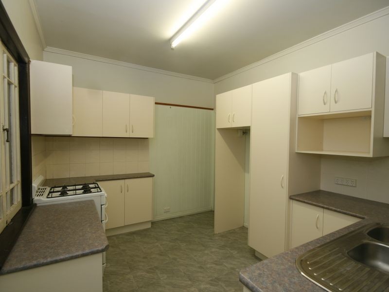 14 Rosslyn Street, East Brisbane QLD 4169