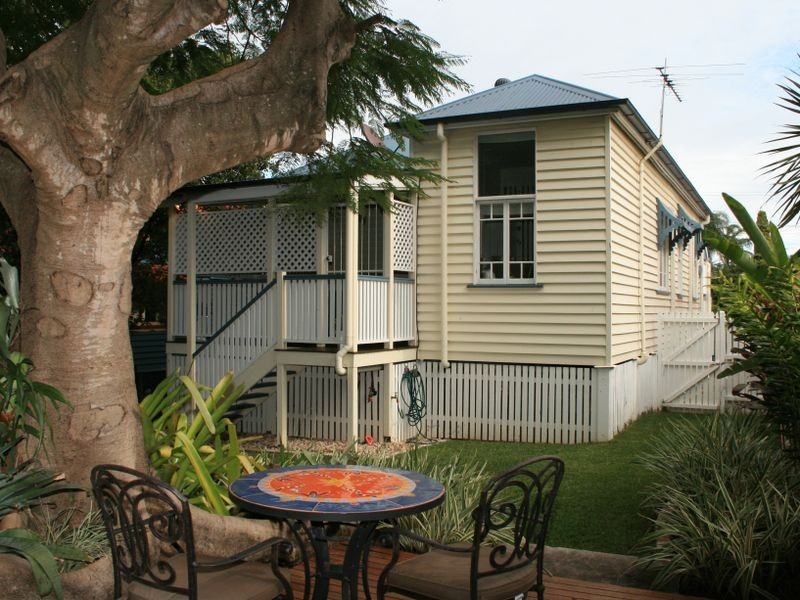 4 Fisher Street, East Brisbane QLD 4169