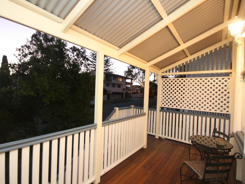 4 Fisher Street, East Brisbane QLD 4169