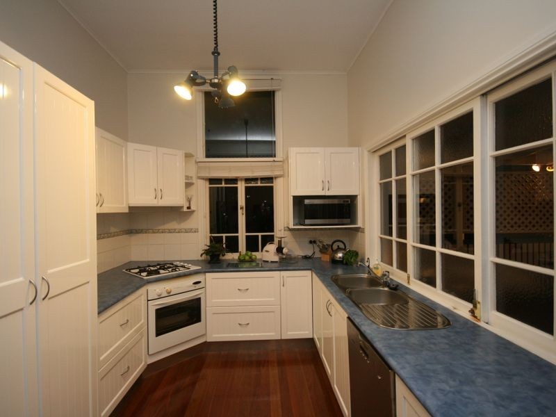 4 Fisher Street, East Brisbane QLD 4169