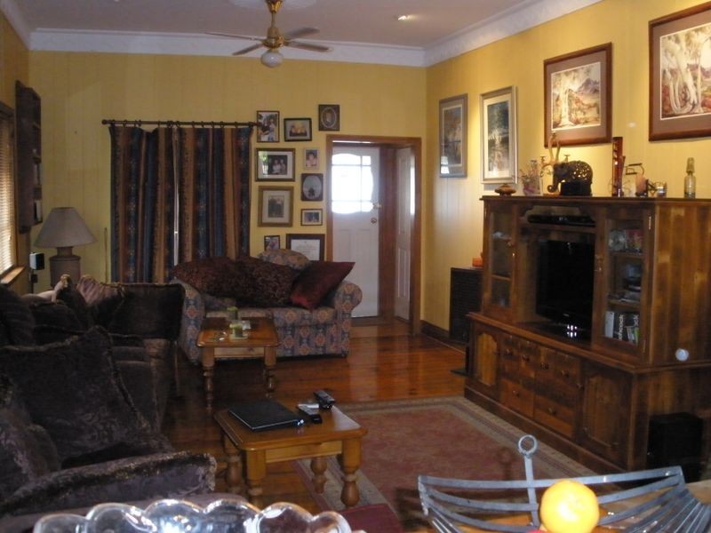 73 Maynard Street, Woolloongabba QLD 4102