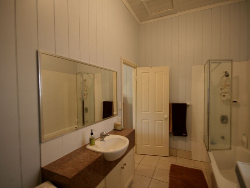 76 Norman Street, East Brisbane QLD 4169