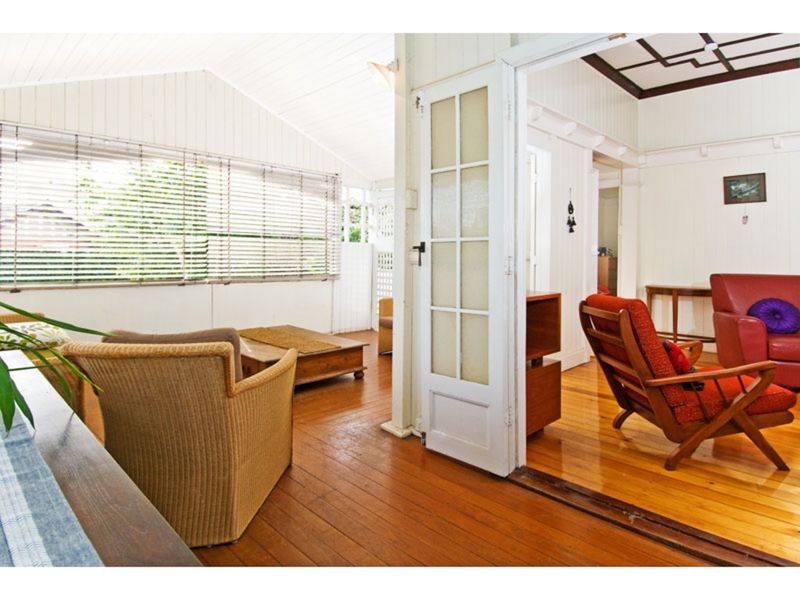 72 Laidlaw Parade, East Brisbane QLD 4169