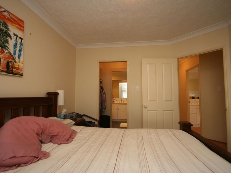 1/64 Longlands Street, East Brisbane QLD 4169