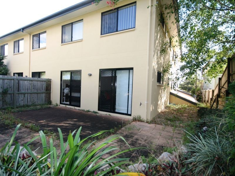 1/64 Longlands Street, East Brisbane QLD 4169
