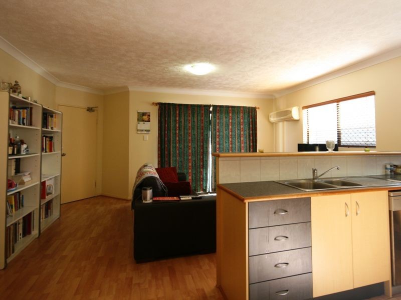 1/64 Longlands Street, East Brisbane QLD 4169