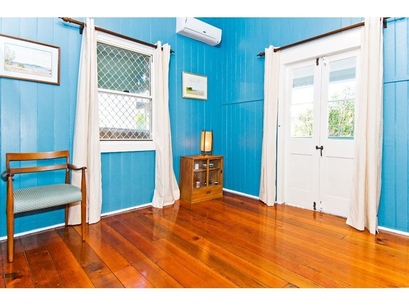 23 Sword, Woolloongabba QLD 4102