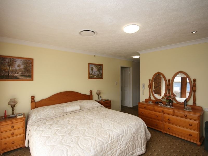 17 Geelong Street, East Brisbane QLD 4169