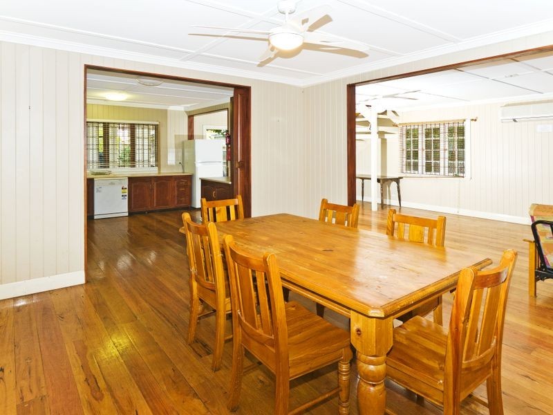 14 Rosina Street, Kangaroo Point QLD 4169