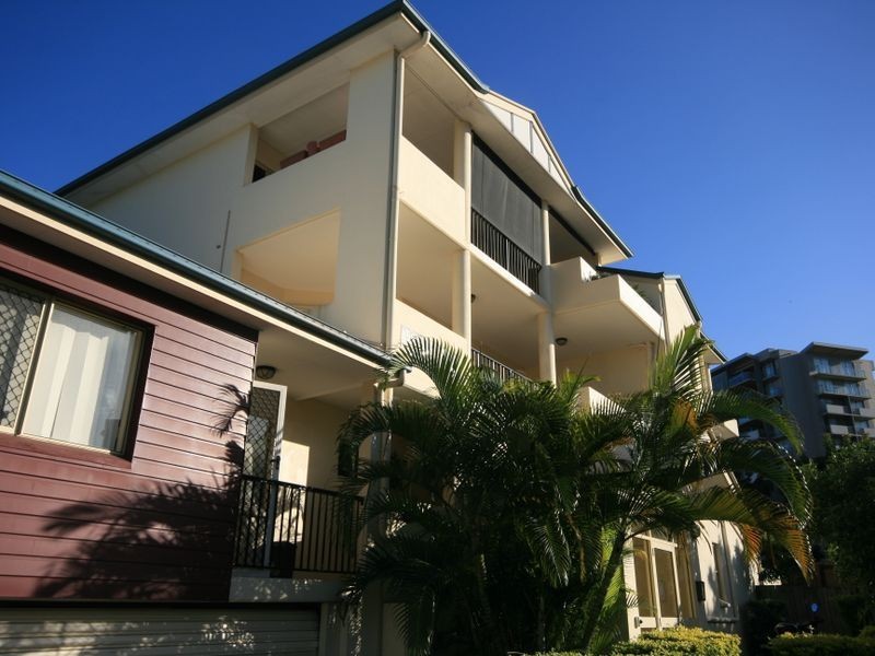 1/15 Rawlins Street, Kangaroo Point QLD 4169