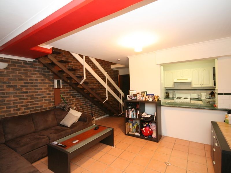 8/62 Bromley St, Kangaroo Point QLD 4169