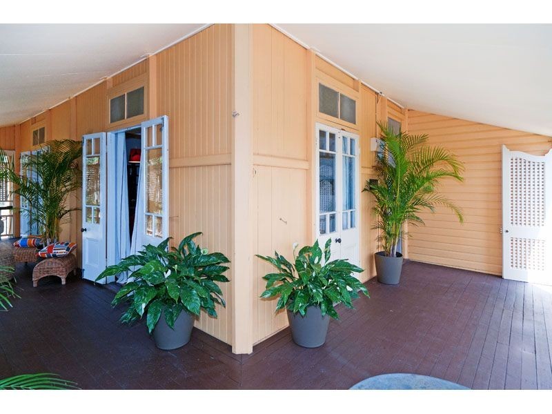 15 Latrobe Street, East Brisbane QLD 4169