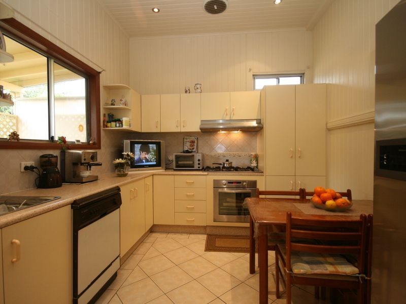 14 Redfern Street, Woolloongabba QLD 4102