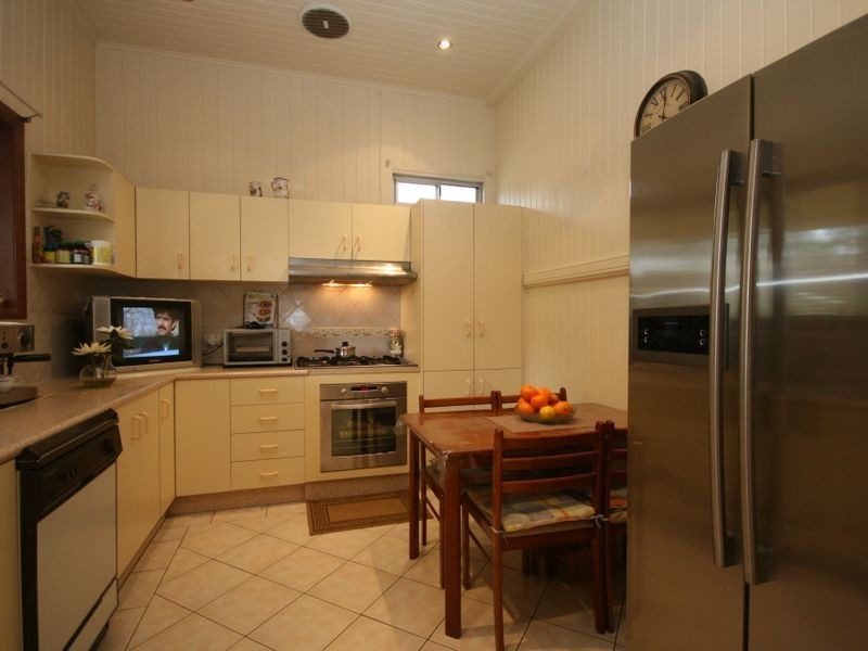 14 Redfern Street, Woolloongabba QLD 4102