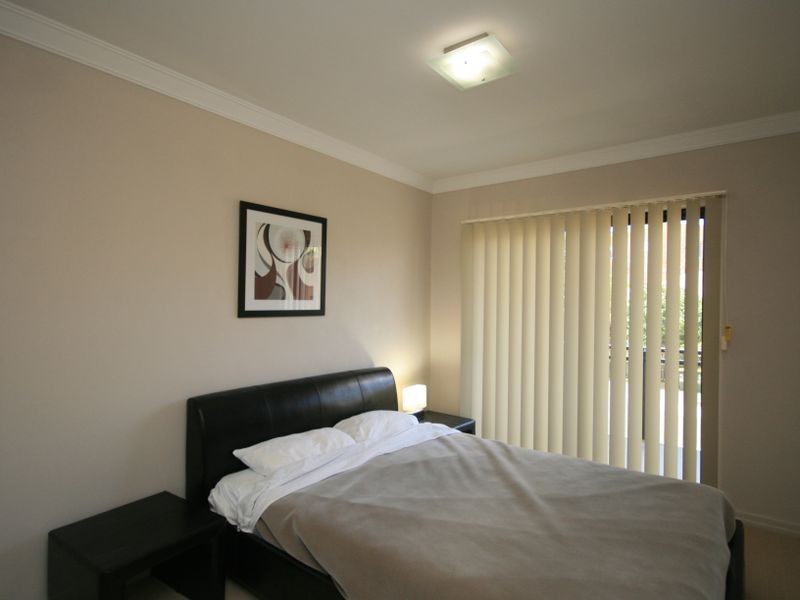 9/204 Wellington Road, Kangaroo Point QLD 4169