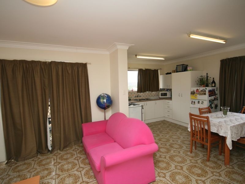 8/7 Lomond Tce, East Brisbane QLD 4169