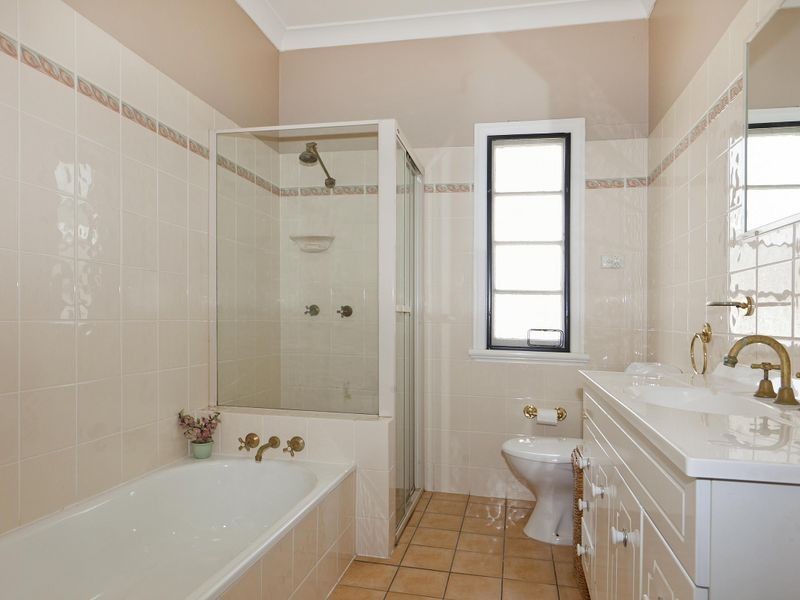 602 Vulture St E, East Brisbane QLD 4169