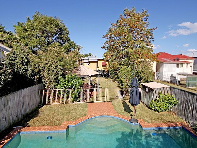 19 Rosina Street, Kangaroo Point QLD 4169
