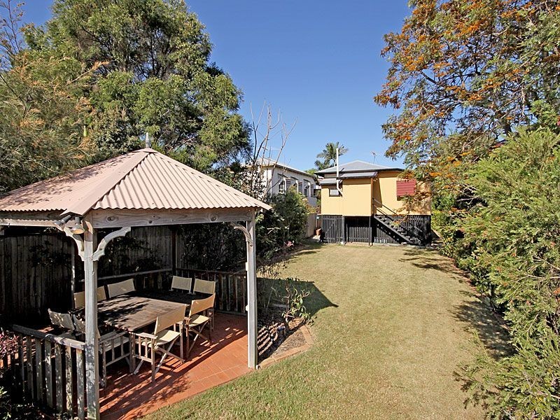 19 Rosina Street, Kangaroo Point QLD 4169