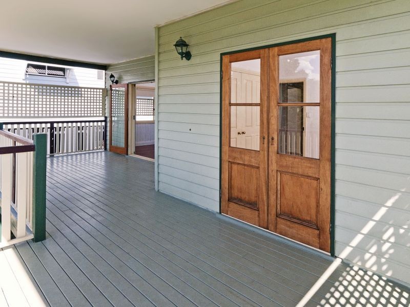 24 Thynne Avenue, Norman Park QLD 4170