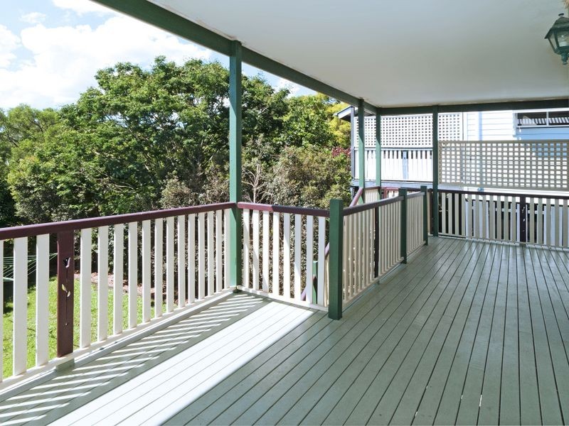 24 Thynne Avenue, Norman Park QLD 4170