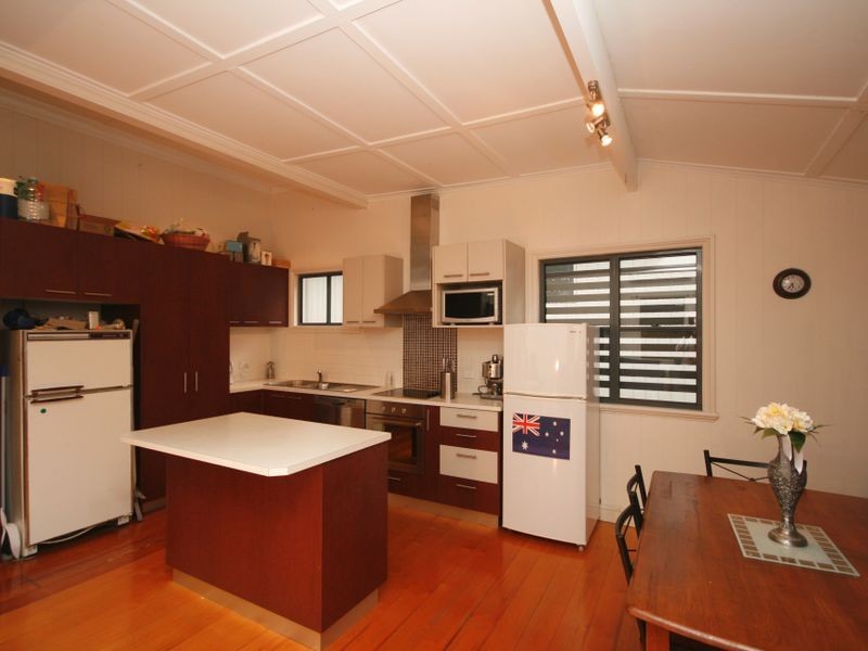 27 Latrobe Street, East Brisbane QLD 4169